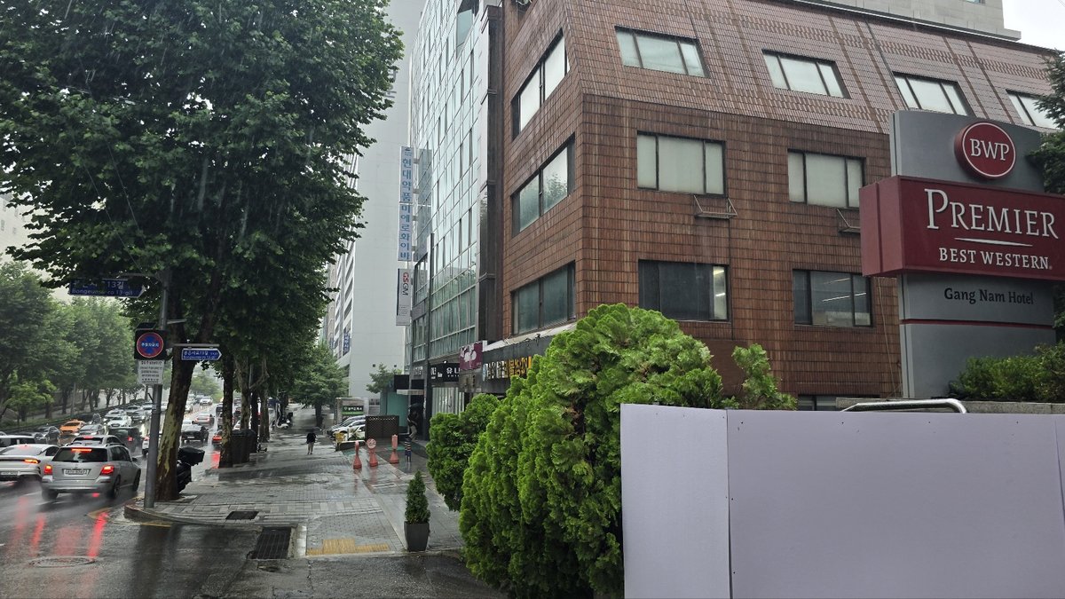 현대약품 AI 크리에이터 교육이 진행된 강남 건물 외관
